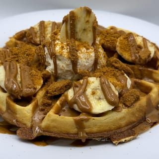 Banana Biscoff Waffle